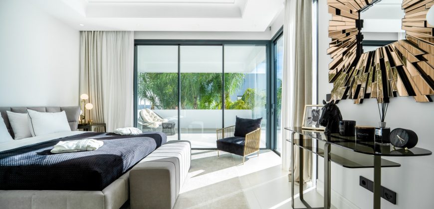 Luxury 4 bedroom villa in the heart of Puerto Banús